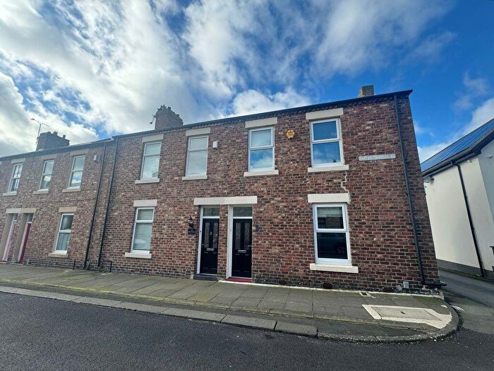 2 Bedroom End Of Terrace House For Sale In Edith Street, Tynemouth, NE30
