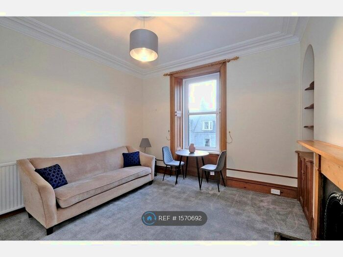 2 Bedroom Flat To Rent In First Floor, Aberdeen, AB25