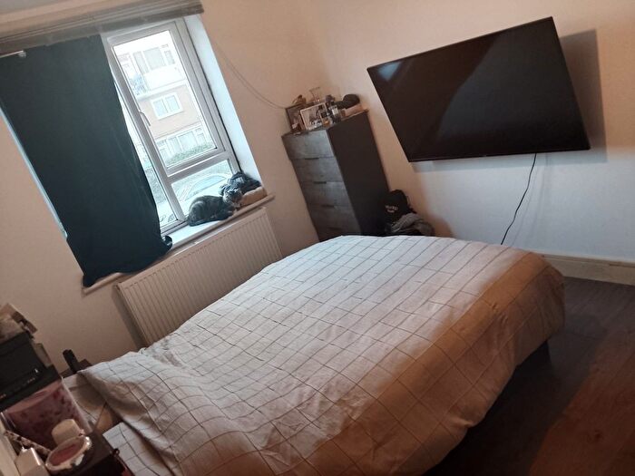 2 Bedroom Flat To Rent In Bruce Road, London, E3