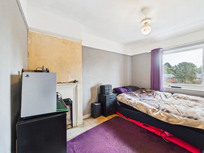 2 Bedroom End Of Terrace House For Sale In Fullingdale Road, The Headlands, NN3