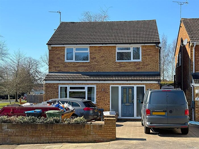 3 Bedroom Detached House To Rent In Saracens Head, Hemel Hempstead Industrial Estate, Hemel Hempstead, HP2