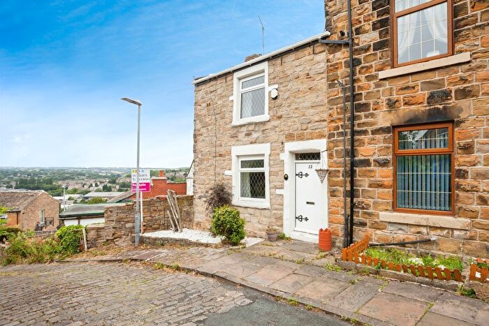 2 Bedroom Cottage For Sale In Highgate Street, Batley, WF17