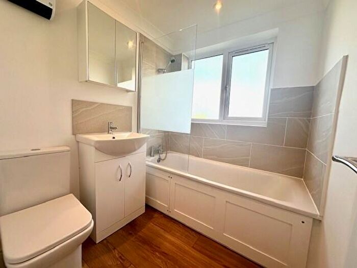 1 Bedroom Flat To Rent In Ozier Court, Saffron Walden, CB11