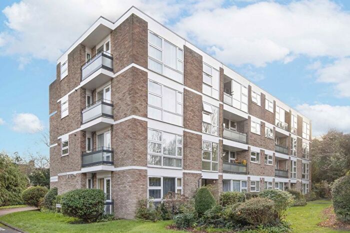 2 Bedroom Flat To Rent In Woburn, West Ealing, W13