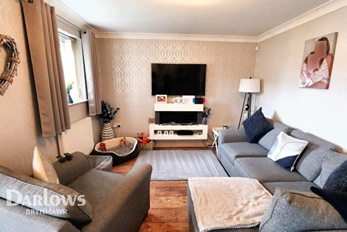 3 Bedroom Semi-Detached House For Sale In Lakeside Avenue, Nantyglo, NP23