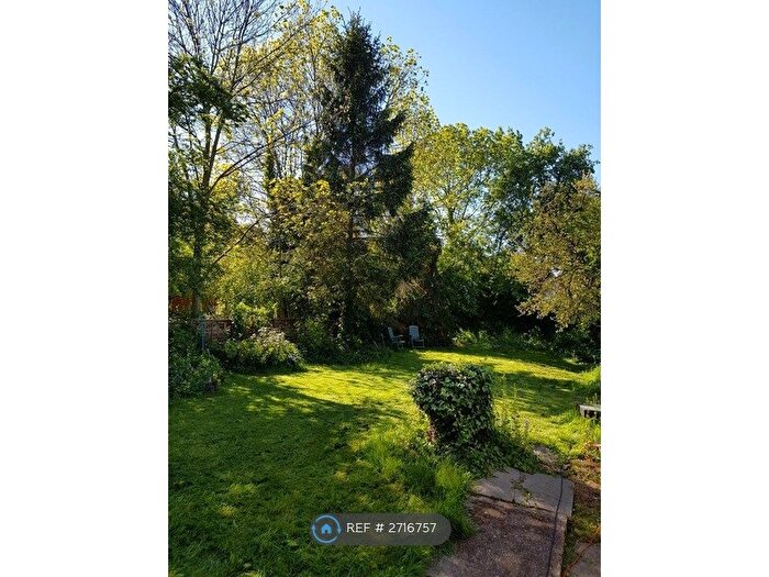 1 Bedroom Flat To Rent In Howden Rd, London, SE25