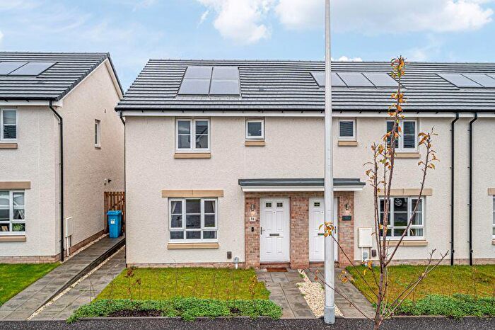 3 Bedroom Semi-Detached Villa For Sale In Kingslaw Avenue, Kirkcaldy, KY1