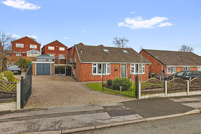 2 Bedroom Detached Bungalow For Sale In Brearley Avenue, New Whittington, Chesterfield, S43