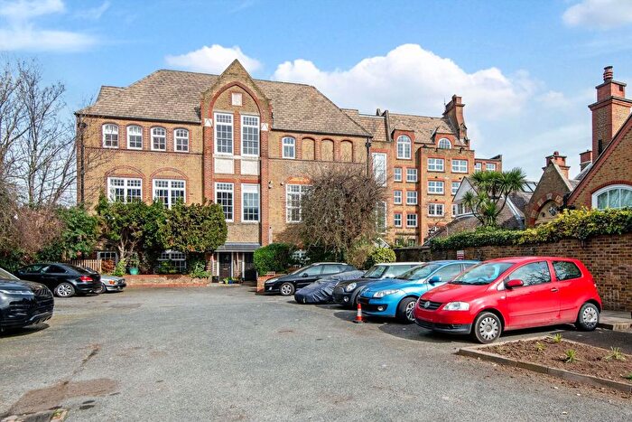 1 Bedroom Flat To Rent In Schoolbell Mews, Bow, E3