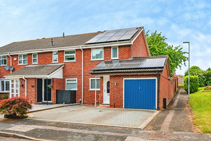 2 Bedroom End Of Terrace House For Sale In Mellwaters, Wilnecote, Tamworth, Staffordshire, B77
