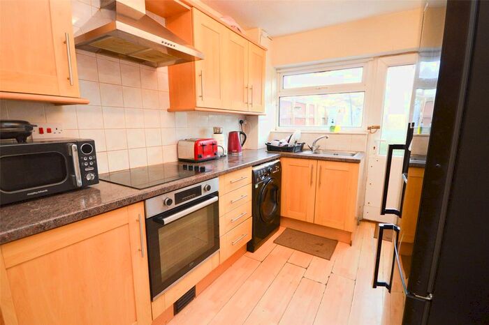 3 Bedroom End Of Terrace House For Sale In Christie Close, East Swindon, SN3