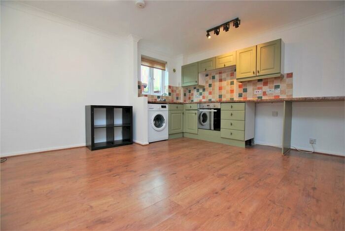 1 Bedroom Semi-Detached House To Rent In Ladygrove Drive, Guildford, Surrey, GU4