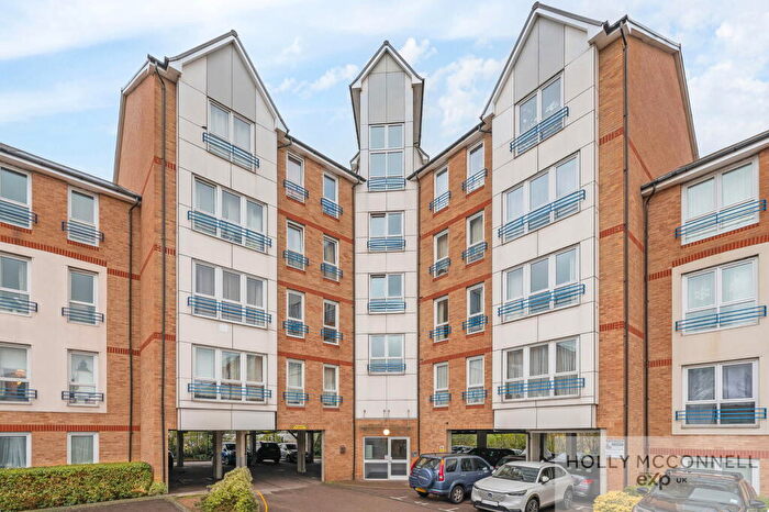 2 Bedroom Flat For Sale In Fairfield Square, DA11