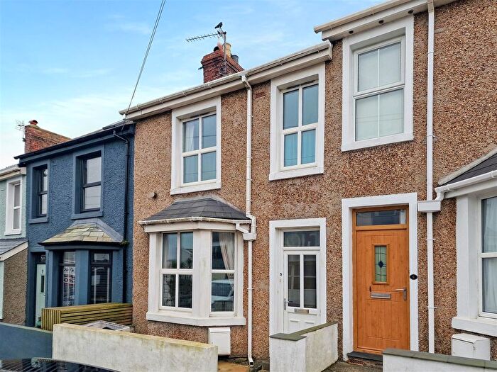 3 Bedroom Terraced House For Sale In Trevena Terrace, Newquay, TR7