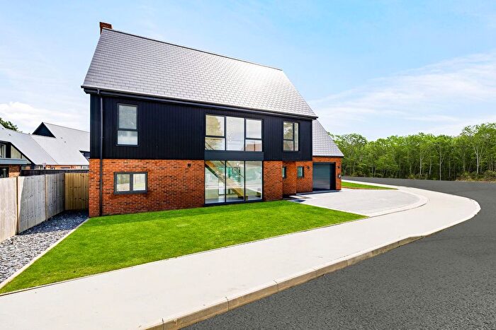 4 Bedroom Detached House For Sale In Fernfield Lane, Hawkinge, Folkestone, CT18