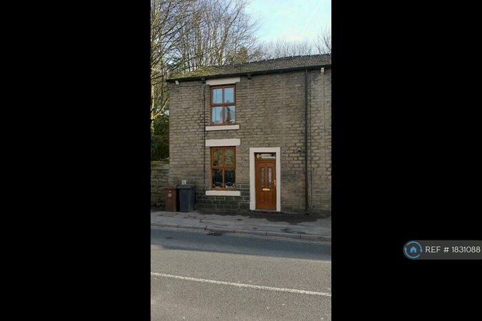2 Bedroom End Of Terrace House To Rent In High Street West, Glossop, SK13