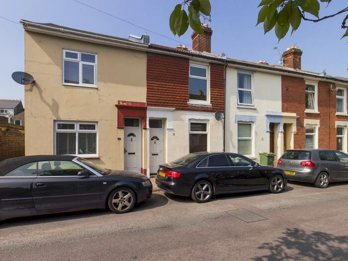 2 Bedroom Terraced House To Rent In Bettesworth Road, Portsmouth, PO1