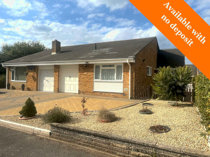 3 Bedroom Semi-Detached Bungalow To Rent In Poplar Drive, Fareham, PO14