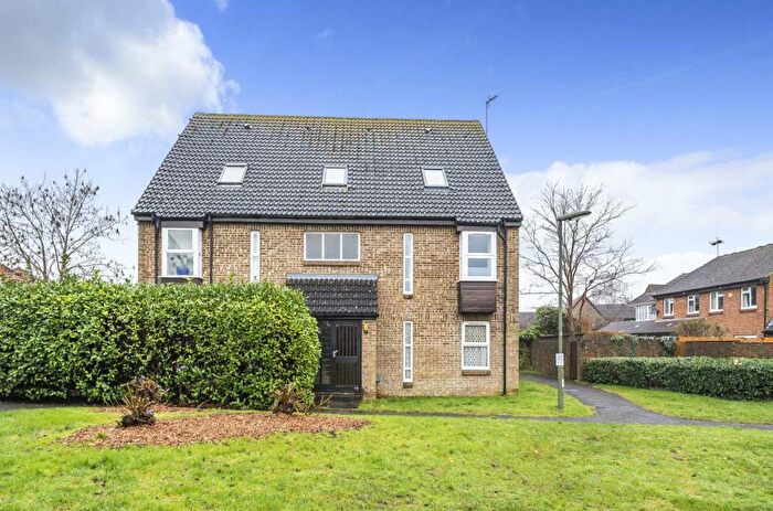 1 Bedroom Apartment To Rent In Bradfield Close, Burpham, GU4