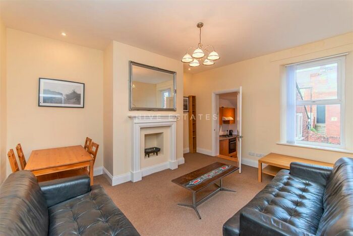 3 Bedroom Maisonette To Rent In Dinsdale Road, Sandyford, Newcastle Upon Tyne, NE2