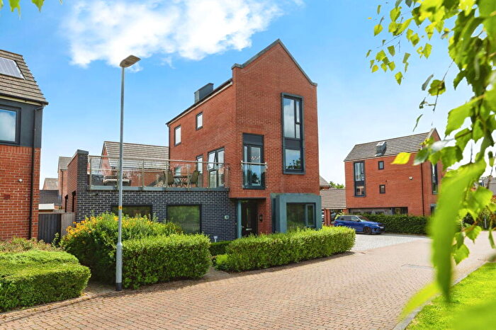 4 Bedroom Link Detached House For Sale In Greenfinch Avenue, Cottam, Preston, PR4