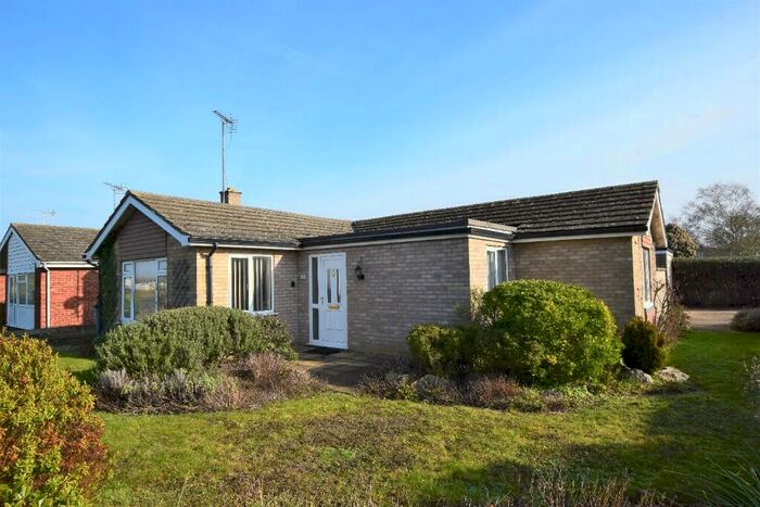 2 Bedroom Detached House To Rent In St. Annes Drive, IP28