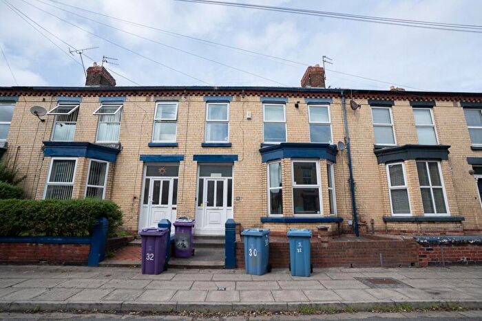 6 Bedroom Terraced House To Rent In Bedroom, Gresford Avenue, L17