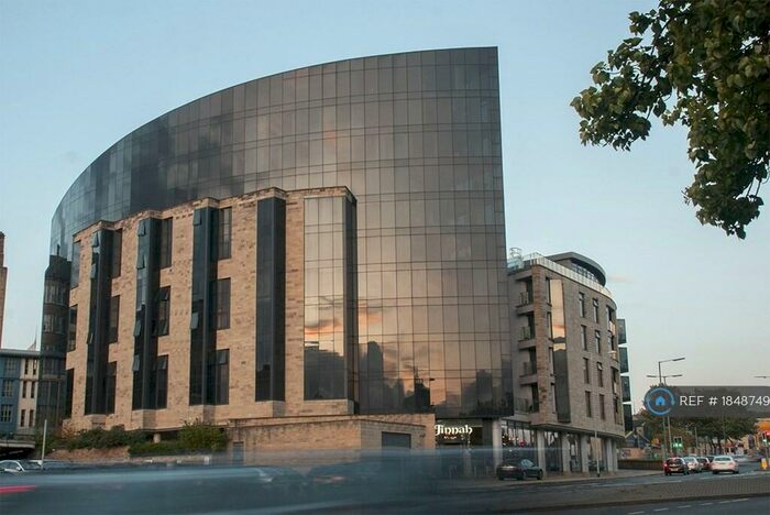 2 Bedroom Flat To Rent In The Gatehaus, Bradford, BD1