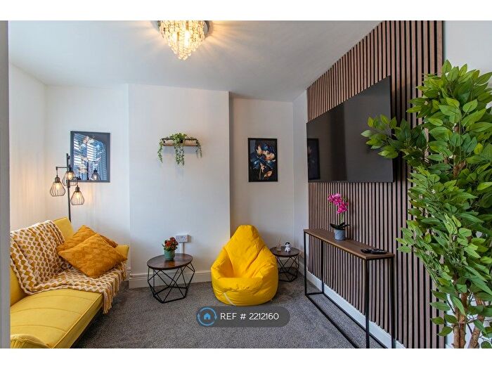 3 Bedroom Detached House To Rent In Eastney Road, Southsea, PO4