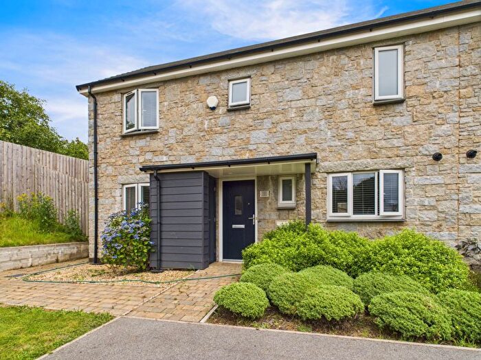 3 Bedroom Property For Sale In Hidderley Park, Camborne - Well Presented, TR14