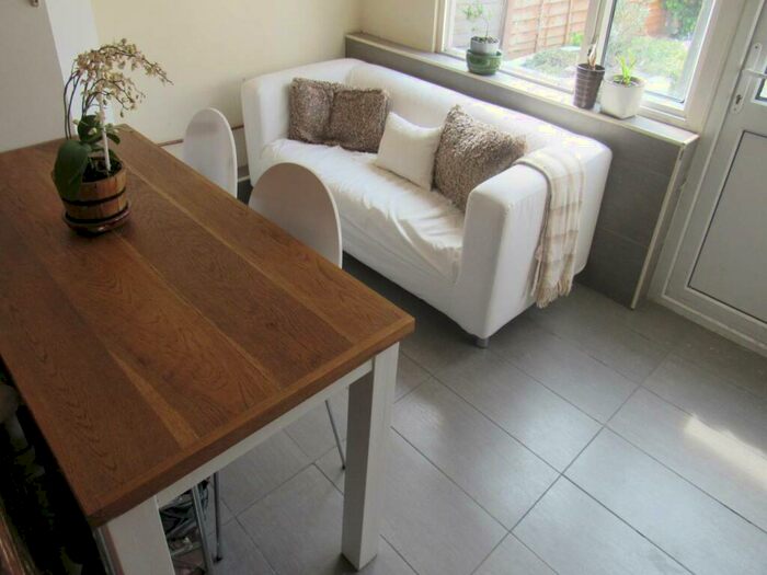 4 Bedroom Terraced House To Rent In Holton Road, Horfield, Bristol, BS7