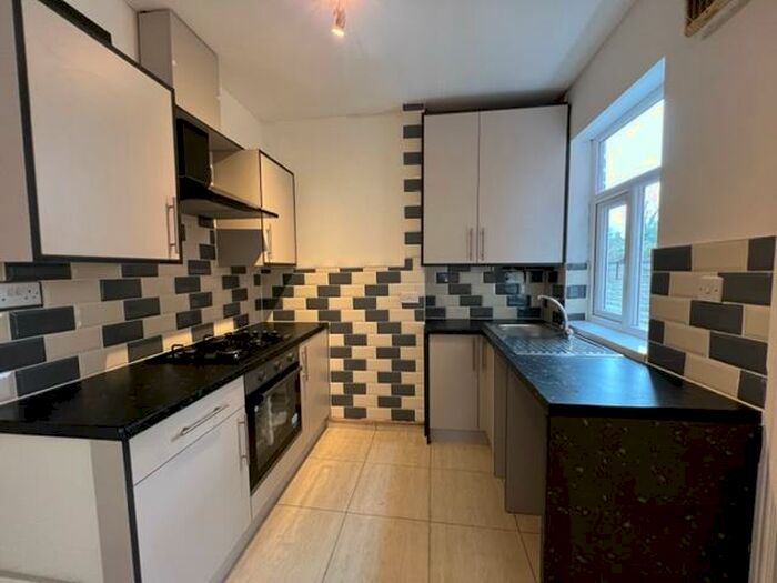 2 Bedroom Terraced House To Rent In War Lane, Birmingham, B17