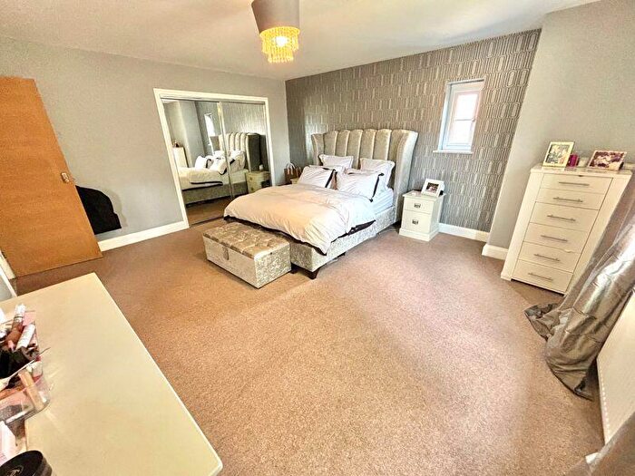4 Bedroom Detached House For Sale In Victory Avenue, Bradwell, Great Yarmouth, NR31