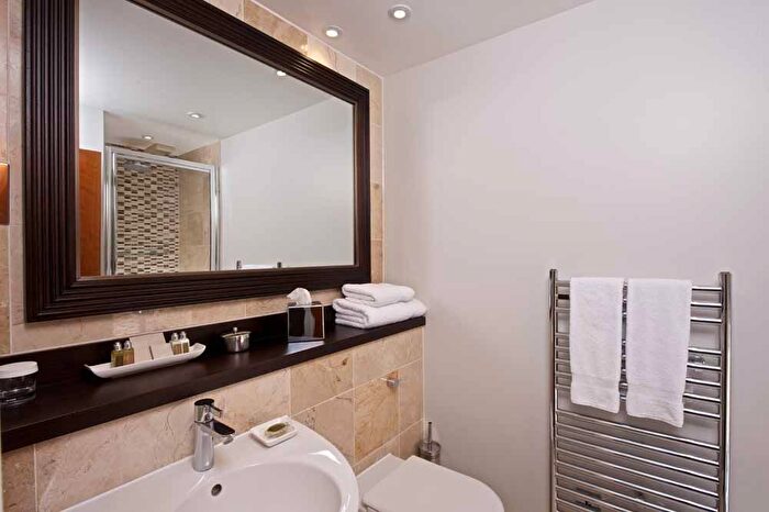 2 Bedroom Flat To Rent In Stanhope Gardens, London, SW7