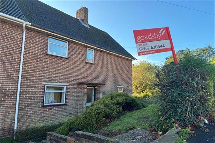 3 Bedroom Semi-Detached House To Rent In Stanmore, SO22