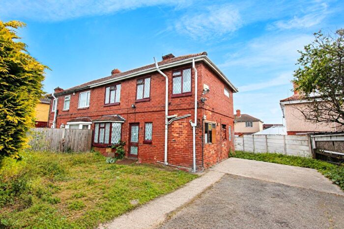 3 Bedroom Semi-Detached House For Sale In Horsemoor Road Thurnscoe, Rotherham, S63