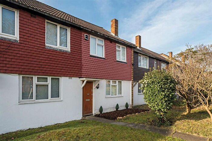 2 Bedroom Terraced House To Rent In Eltham Road, London, SE12