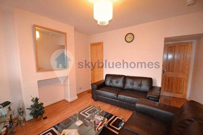 4 Bedroom Terraced House To Rent In Jarrom Street, Leicester, LE2