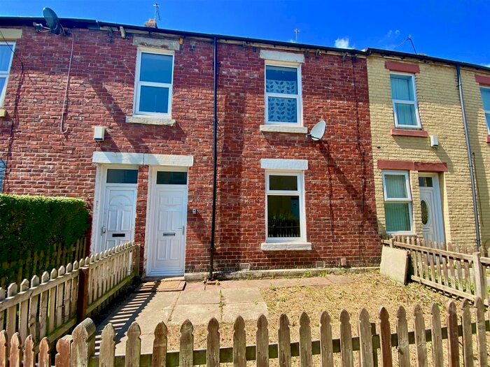 2 Bedroom Flat To Rent In Derby Street, Jarrow, NE32