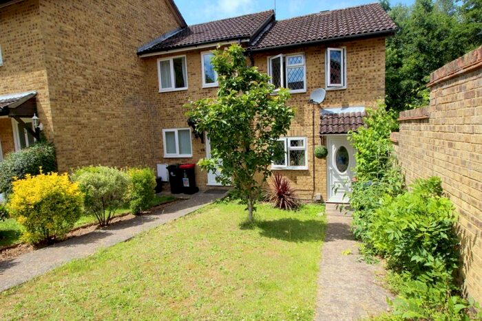 1 Bedroom Terraced House To Rent In Hollingbourne Crescent, Tollgate Hill, RH11