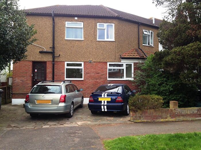 1 Bedroom Flat To Rent In Ladywood Road, Tolworth/Surbiton, KT6