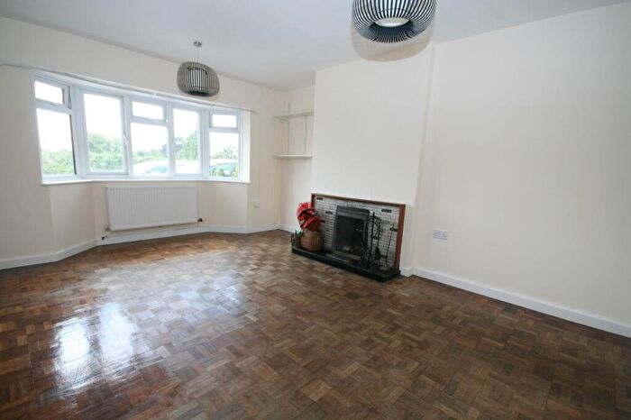 4 Bedroom Detached House To Rent In Church Close, Cuddesdon, OX44