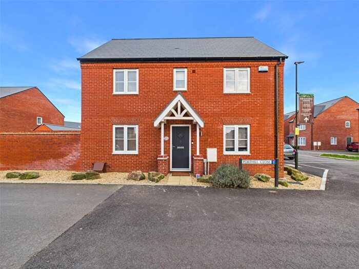 3 Bedroom Semi Detached House For Sale In Porthill Close, Twigworth, Gloucester, Gloucestershire, GL2