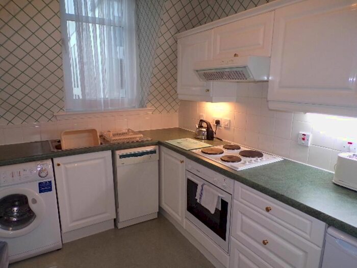 1 Bedroom Flat To Rent In Union Grove, First Floor, AB10