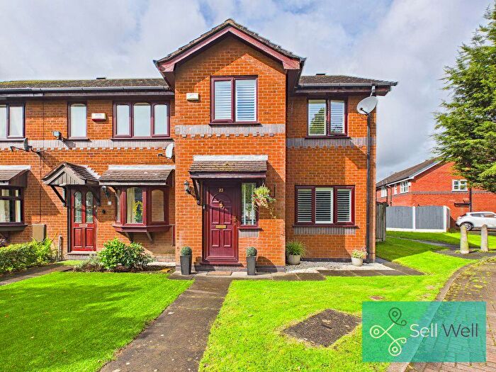 3 Bedroom End Of Terrace House For Sale In Oriole Drive Worsley Manchester, M28