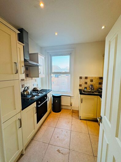 3 Bedroom Flat To Rent In Alma Road, St Albans, AL1