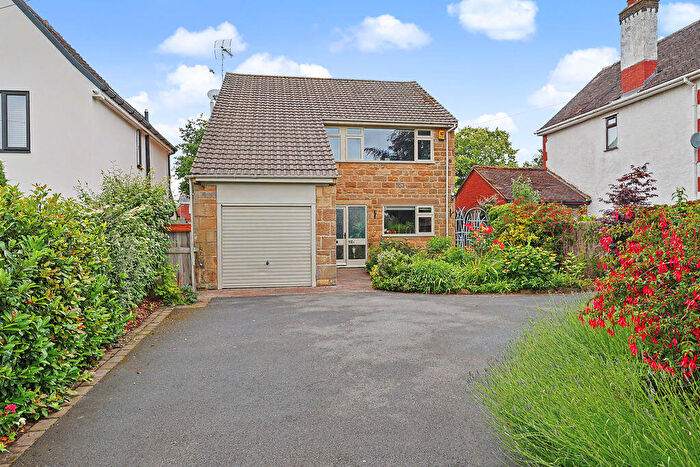 3 Bedroom Detached House For Sale In St. Lawrence Road, North Wingfield, Chesterfield, S42