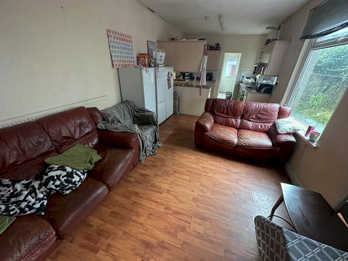 7 Bedroom Terraced House To Rent In Cardiff, CF24