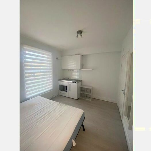 Studio To Rent In Askew Crescent, Shepherds Bush, W12
