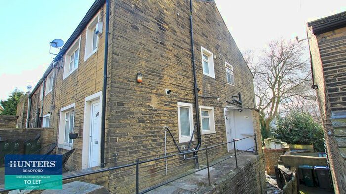 2 Bedroom End Of Terrace House To Rent In Pearson Lane, Bradford, West Yorkshire, BD9